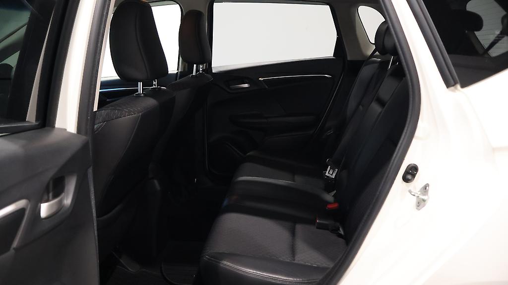 2014 Honda Fit Hybrid L Package image 335962