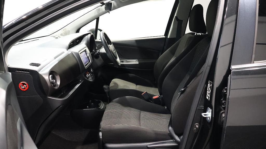 2015 Toyota Vitz image 333358