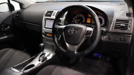 2015 Toyota Avensis Wagon Xi image 330944