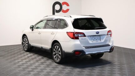 2015 Subaru Outback Limited with leather and cruise control image 332093
