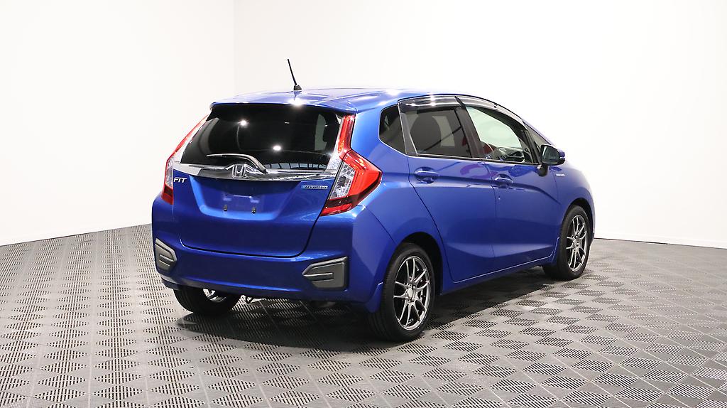2014 Honda Fit Hybrid L-Package image 330889
