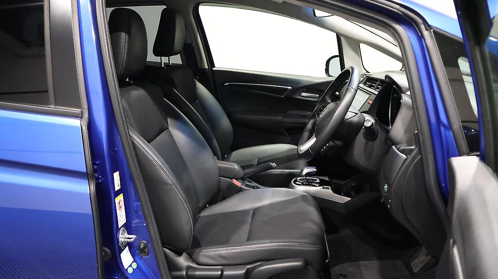 2014 Honda Fit Hybrid L-Package image 330895