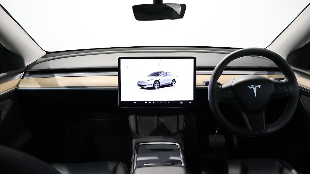 2022 Tesla Model Y REAR WHEEL DRIVE 60K image 333934