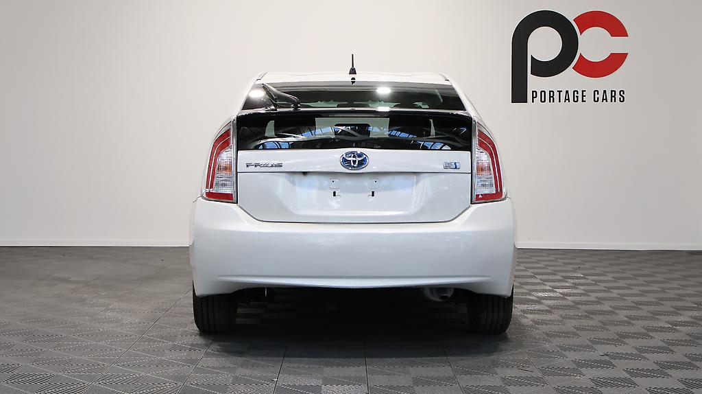 2013 Toyota Prius S Model / Push Start / Reversing Camera image 335113