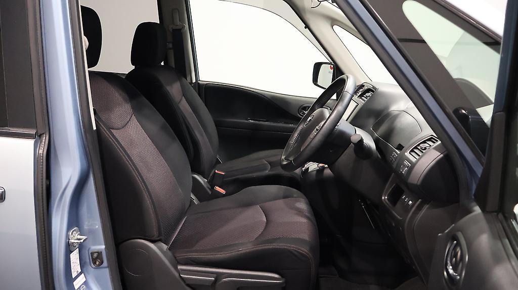 2013 Nissan Serena image 335794