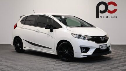 2016 Honda Jazz RS 1.5P/6MT/HA/5DR/5 image 331698