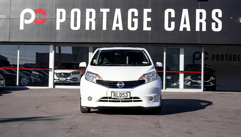 2014 Nissan Note Aero Style Emergency Brake image 332478