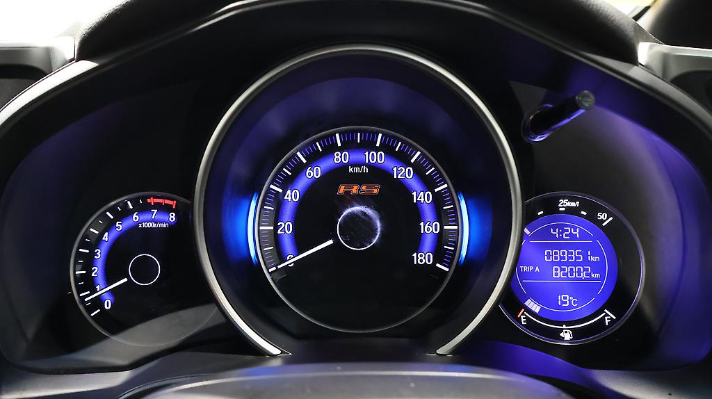 2016 Honda Jazz RS 1.5P/6MT/HA/5DR/5 image 331711