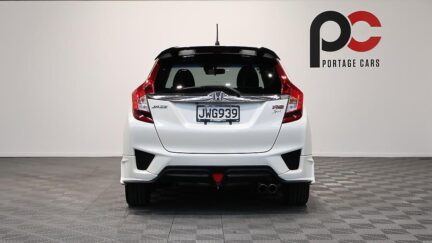 2016 Honda Jazz RS 1.5P/6MT/HA/5DR/5 image 331703