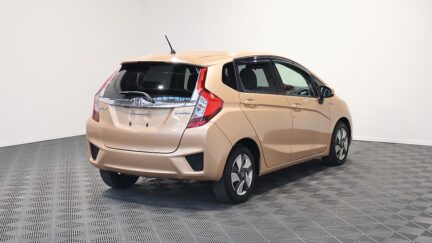 2014 Honda Fit Hybrid image 330957