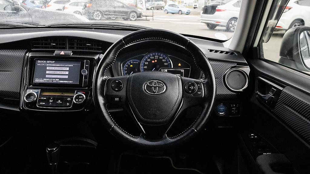 2014 Toyota Corolla WXB Push start, Half leather trim image 331736