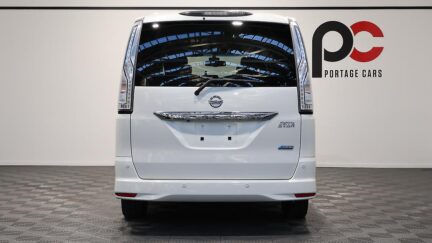 2014 Nissan Serena Highway Star S-Hybrid image 334086