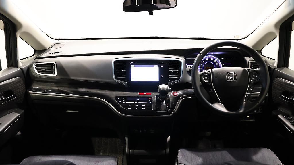 2015 Honda Odyssey Absolute Advance image 333659