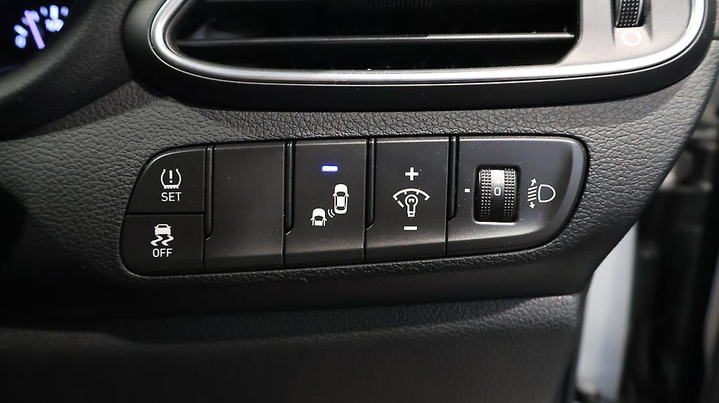 2019 Hyundai I30 PD 1.6 1.6P/6AT image 349307