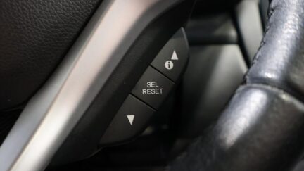 2014 Honda Fit Hybrid L-Package image 330904