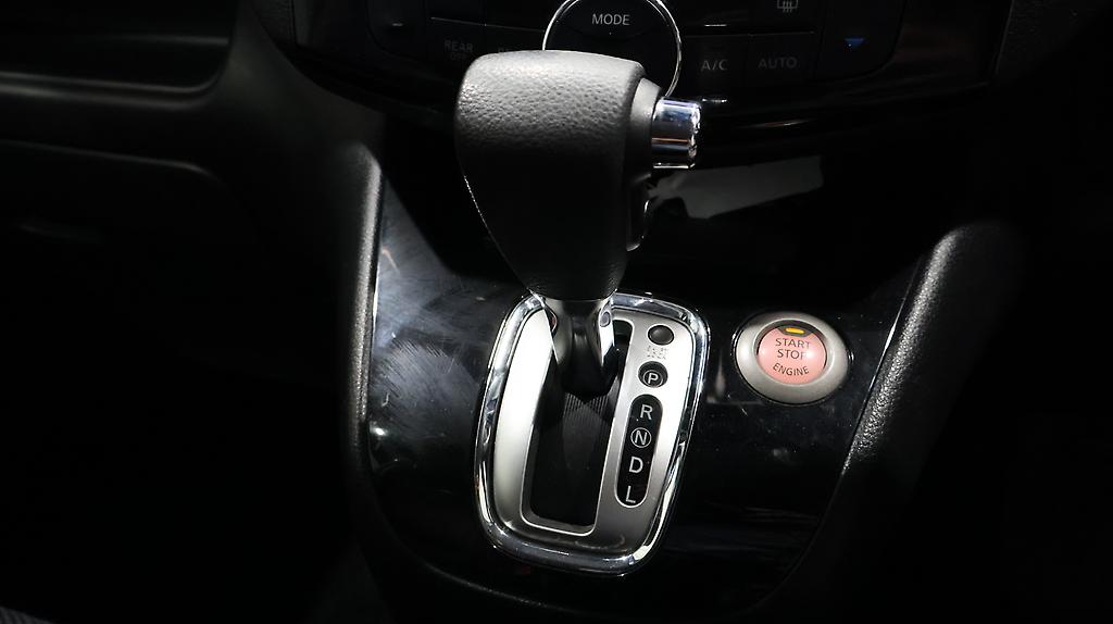 2014 Nissan Serena Highway Star S-Hybrid image 331781