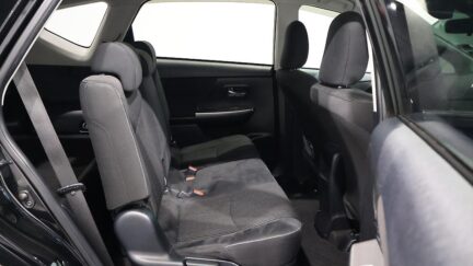 2018 Toyota Prius ALPHA image 335723