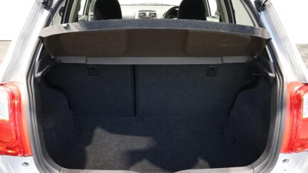 2012 Toyota Auris image 330825