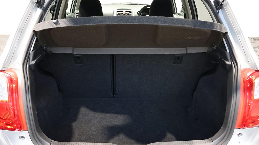 2012 Toyota Auris image 330825