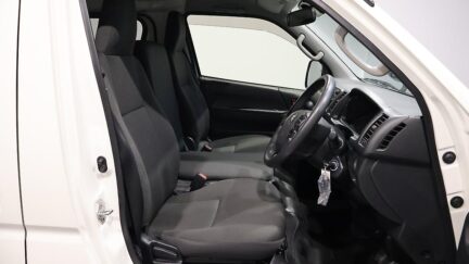 2022 Toyota Hiace DX + Toyota Safety Sense image 332903