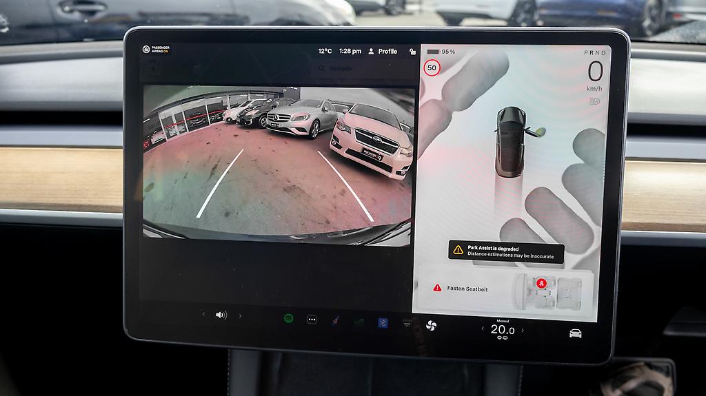 2022 Tesla Model 3 REAR WHEEL DRIVE 60K NZ NEW EV CAR image 334471