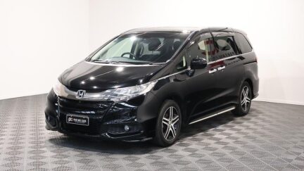 2015 Honda Odyssey Absolute Advance image 333649