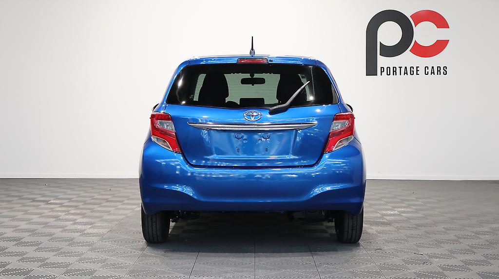 2015 Toyota Vitz image 333744