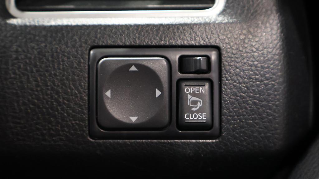 2013 Nissan Serena image 335801