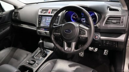 2015 Subaru Outback Limited AWD with Leather and Cruise image 335486