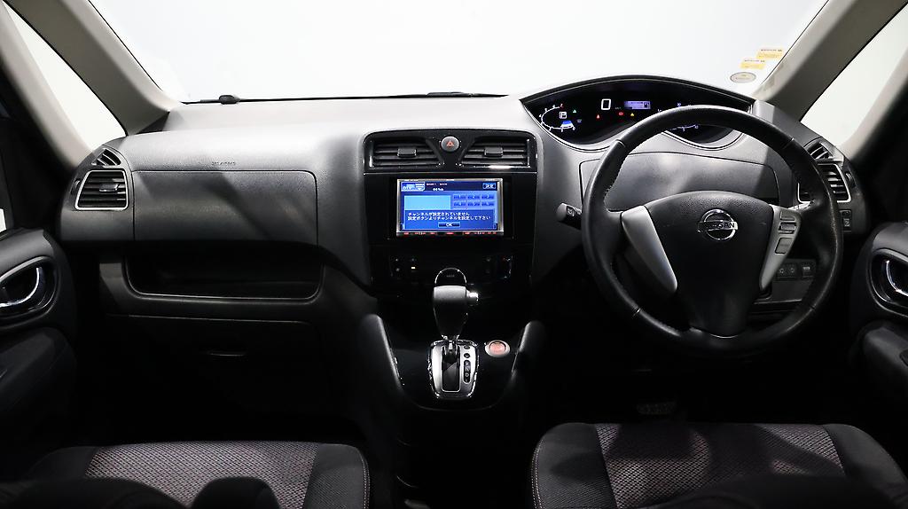 2013 Nissan Serena image 335795