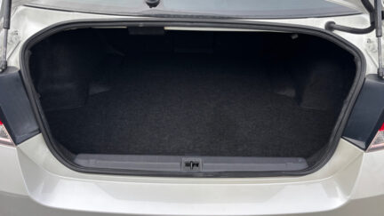 2013 Subaru Legacy B4 2.5i B Sports Eyesight G Package image 332638