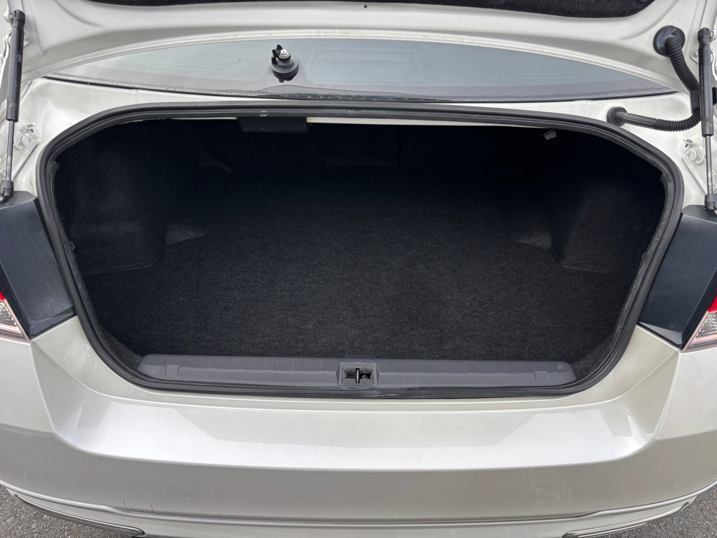 2013 Subaru Legacy B4 2.5i B Sports Eyesight G Package image 332638
