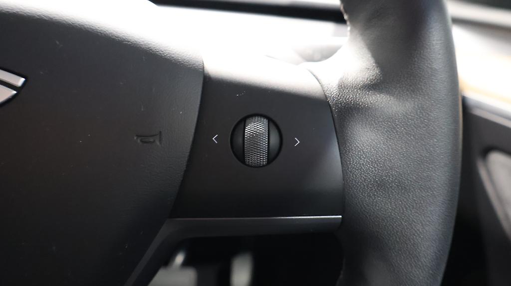 2022 Tesla Model Y REAR WHEEL DRIVE 60K image 333919