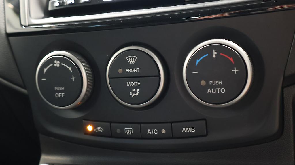 2013 Mazda Premacy 20S Skyactiv image 333556