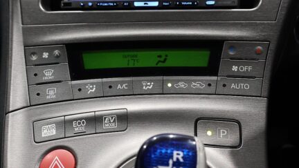 2012 Toyota Prius S Model ** Push Start with Alloys image 333254