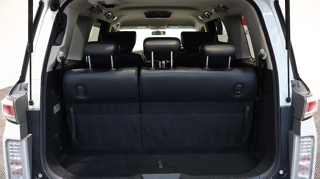 2013 Nissan Elgrand Highway Star Urban Chrome image 335547