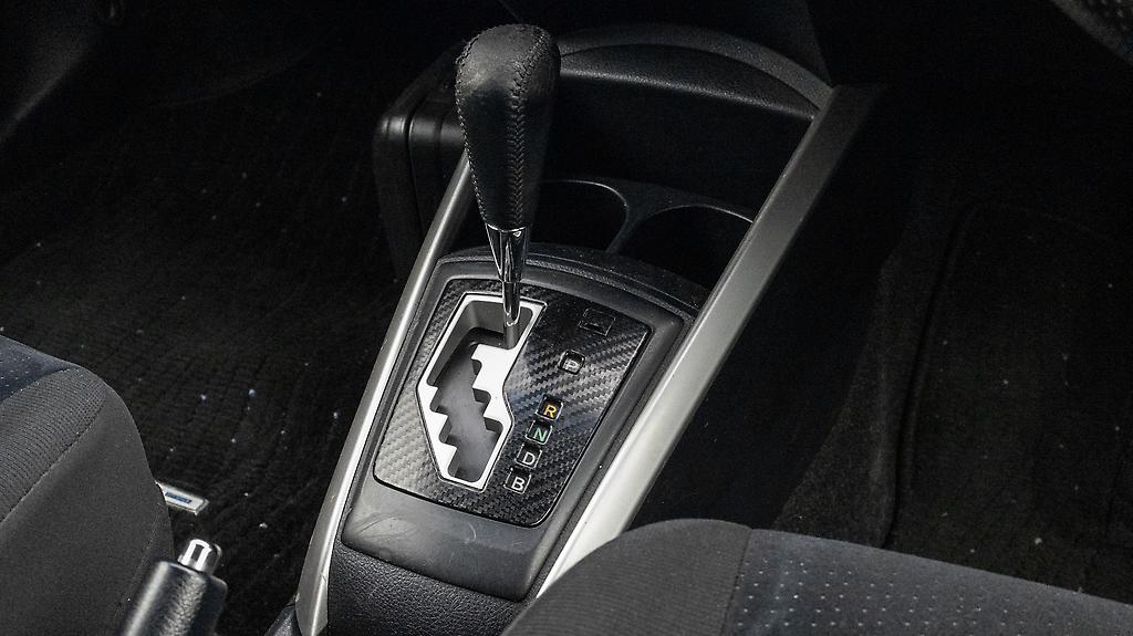 2013 Toyota Corolla Fielder Hybrid F Push start image 331212