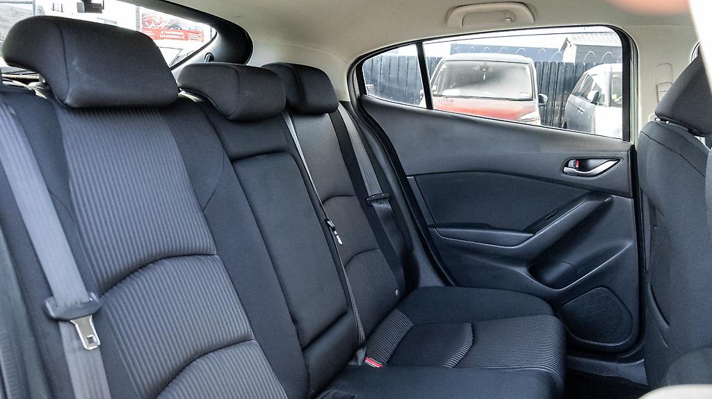 2014 Mazda Axela Low KMS! 15 S Push start, I stop image 331552