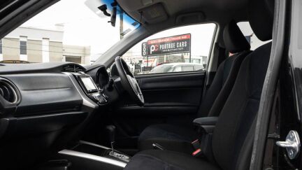 2013 Toyota Corolla Fielder Hybrid F Push start image 331217