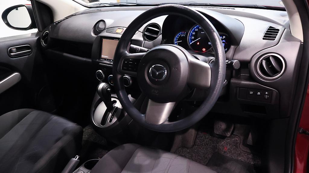2012 Mazda Demio Reverse Camera – Keyless Start image 332254