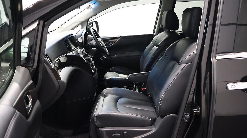 2013 Nissan Elgrand 250 Highway Star Black Leather image 335835