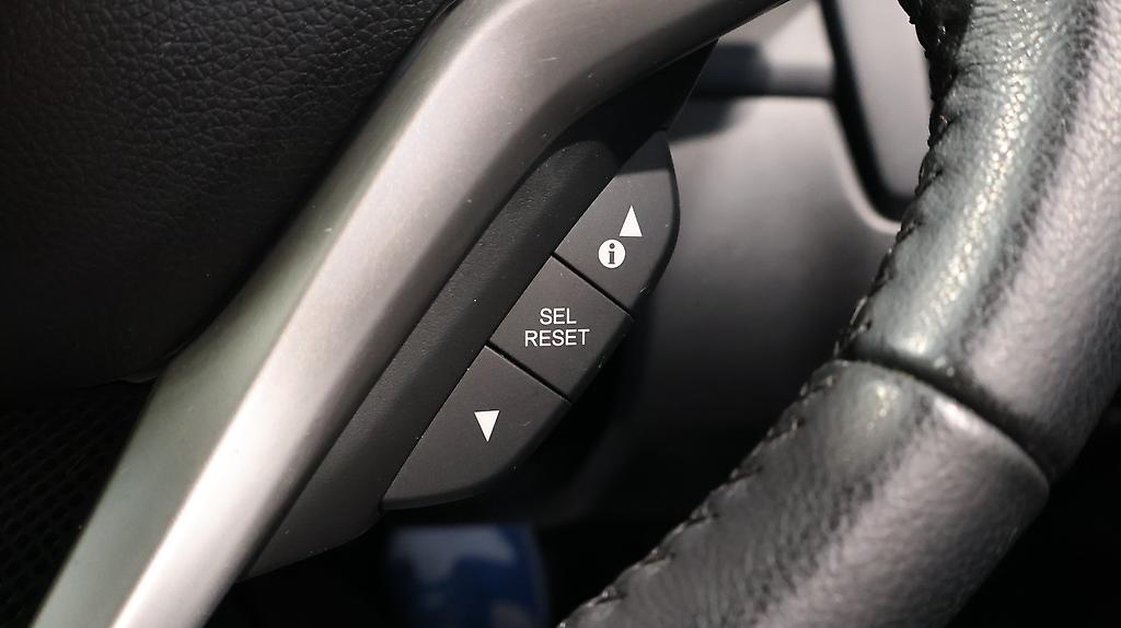 2015 Honda Fit Hybrid L Package image 331064