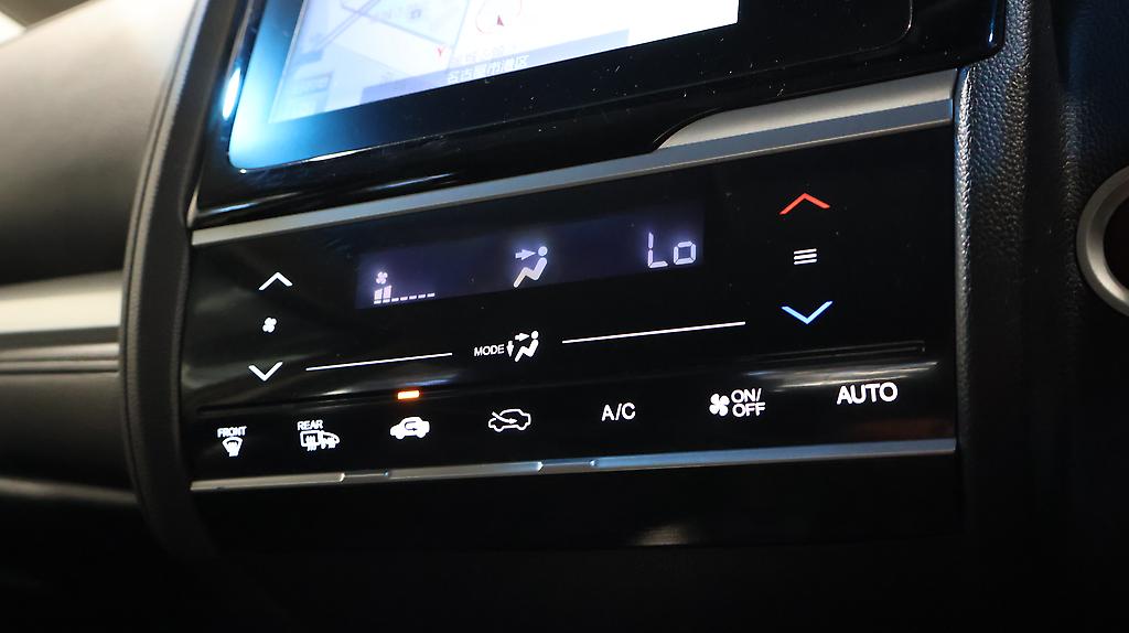 2014 Honda Fit Hybrid image 330968