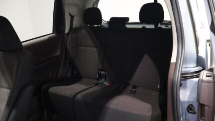 2013 Toyota Spade F Model image 336028