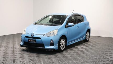 2013 Toyota Aqua S Model – Push Button Start – Reverse Camera image 336088