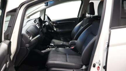 2014 Honda Fit Hybrid L Package image 335961