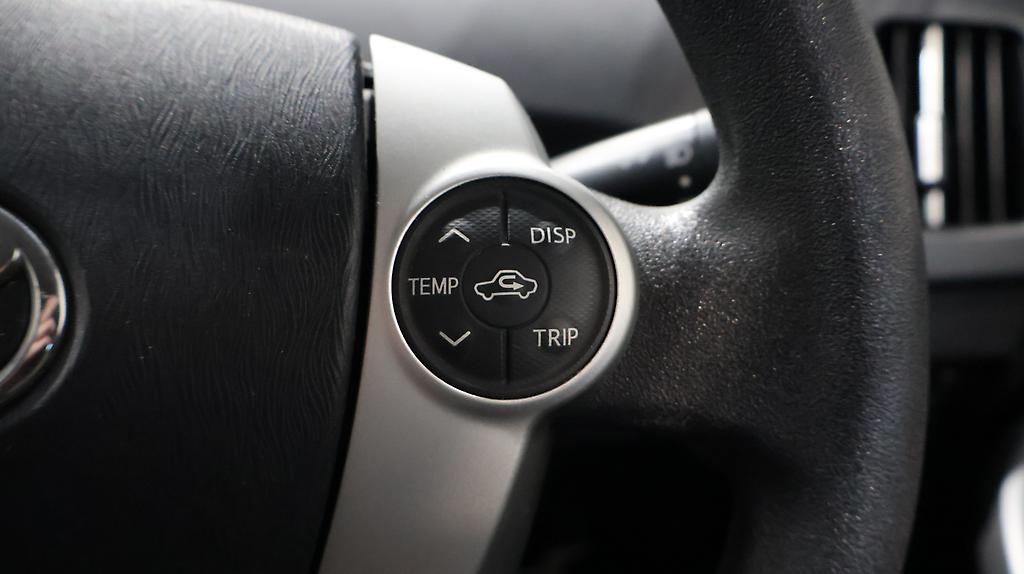 2013 Toyota Prius S Model / Push Start / Reversing Camera image 335127
