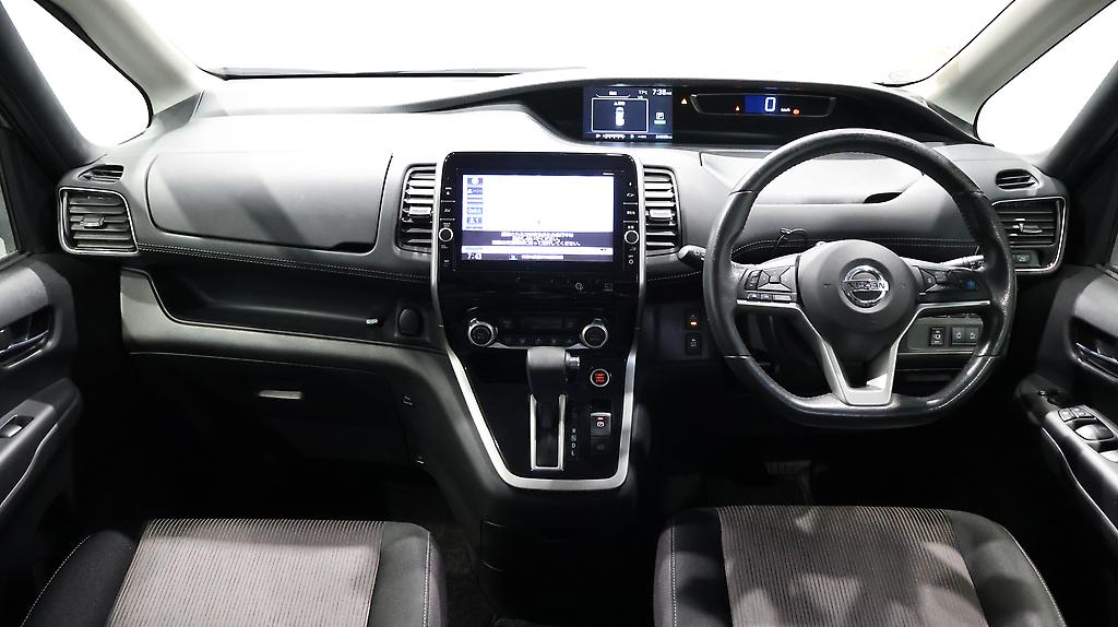2017 Nissan Serena Highway Star Pro-Pilot Edition image 331800