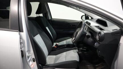2013 Toyota Aqua S Model image 338631