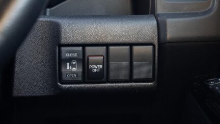 2013 Mazda Premacy 20S Skyactiv image 337885